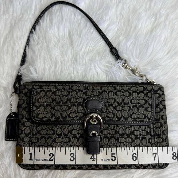 COACH y2k Soho Black Signature Canvas Wristlet - Picture 9 of 10